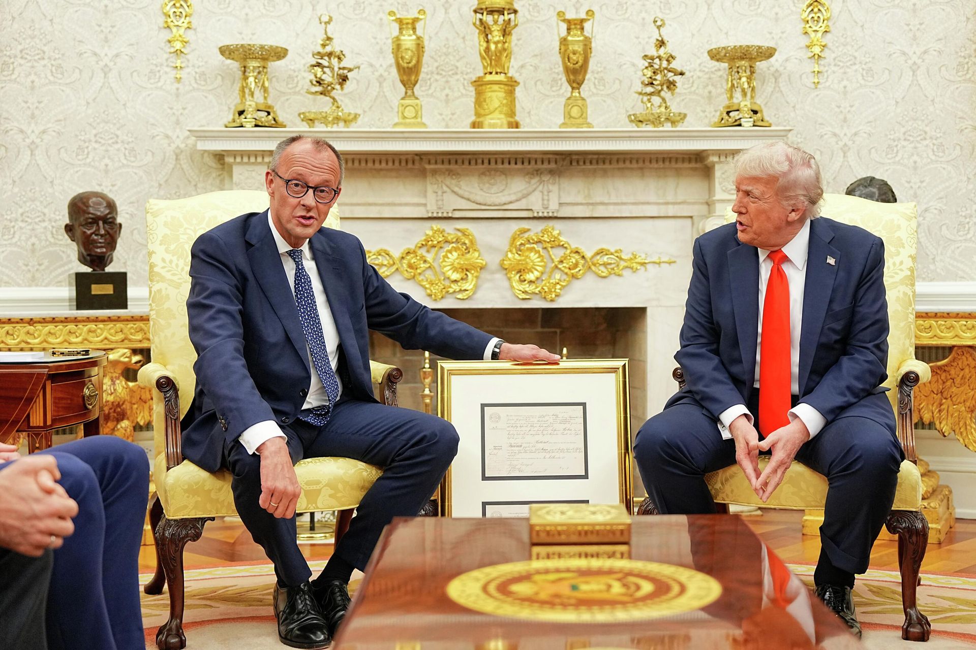 Президент США Дональд Трамп и канцлер Германии Фридрих Мерц во время встречи в Вашингтоне Президент США Дональд Трамп и канцлер Германии Фридрих Мерц во время встречи в Вашингтоне - РИА Новости, 1920, 06.06.2025