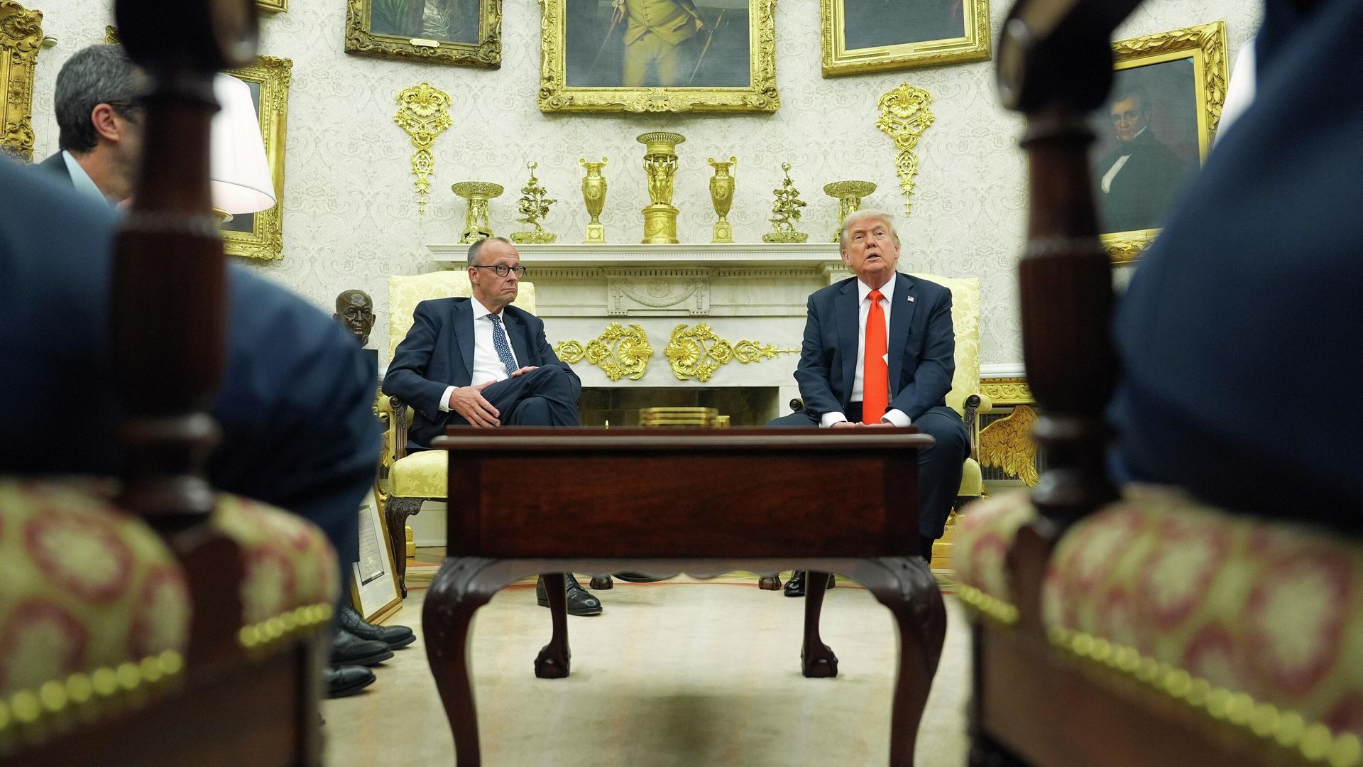 Президент США Дональд Трамп и канцлер Германии Фридрих Мерц Президент США Дональд Трамп и канцлер Германии Фридрих Мерц - РИА Новости, 1920, 16.06.2025