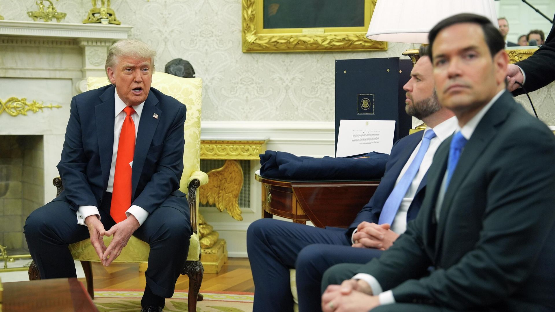 Президент США Дональд Трамп во время встречи с канцлером Германии Фридрихом Мерцем в Вашингтоне. 5 июня 2025 Президент США Дональд Трамп во время встречи с канцлером Германии Фридрихом Мерцем в Вашингтоне. 5 июня 2025 - РИА Новости, 1920, 05.06.2025