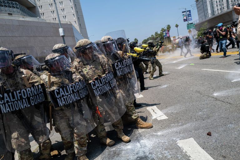 Национальная гвардия США во время протестов в Лос-Анджелесе