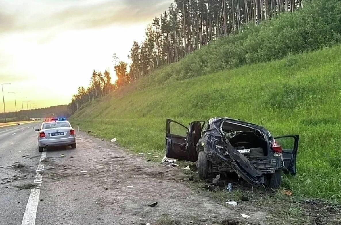 Последствия аварии на ЕКАД в Екатеринбурге Последствия аварии на ЕКАД в Екатеринбурге - РИА Новости, 1920, 09.06.2025