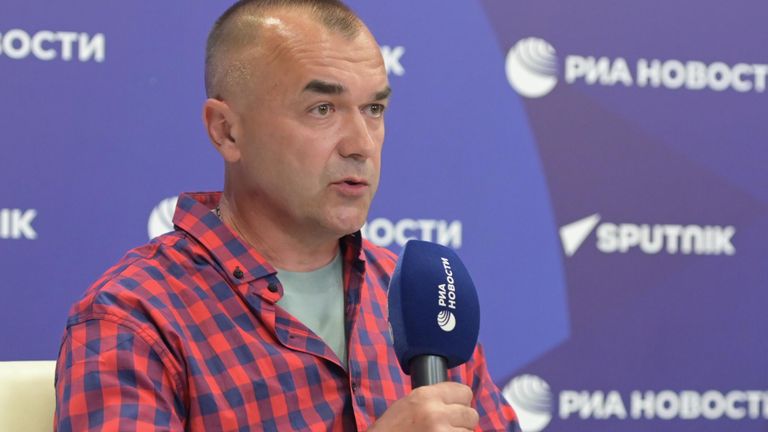 Реставратор высшей категории Государственного музея-заповедника Куликово поле Виталий Шмелев Реставратор высшей категории Государственного музея-заповедника Куликово поле Виталий Шмелев