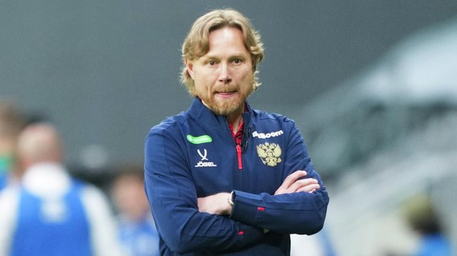 Валерий Карпин