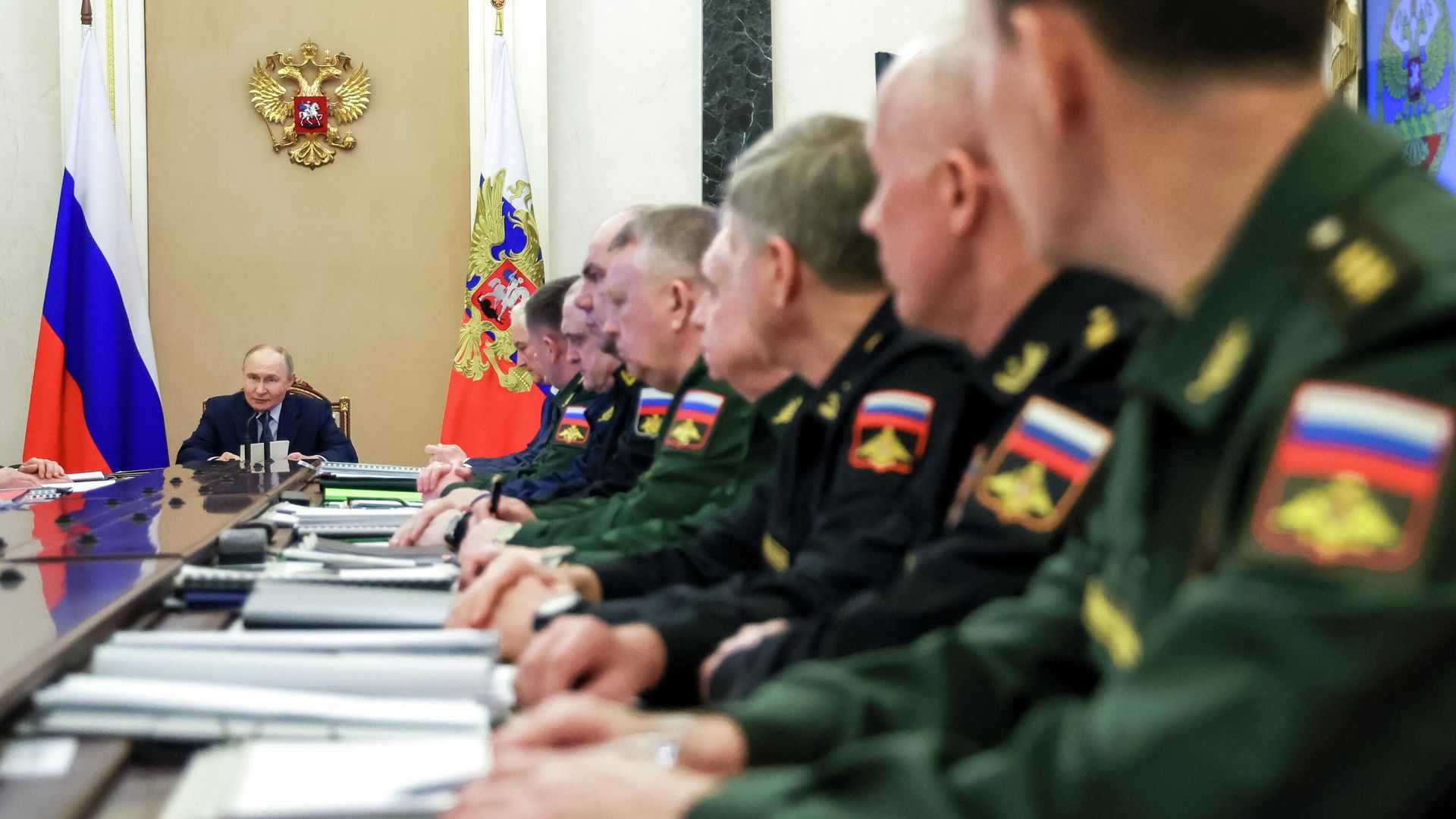 Президент РФ Владимир Путин проводит совещание по рассмотрению основных параметров проекта государственной программы вооружения. 11 июня 2025 Президент РФ Владимир Путин проводит совещание по рассмотрению основных параметров проекта государственной программы вооружения. 11 июня 2025 - РИА Новости, 1920, 11.06.2025