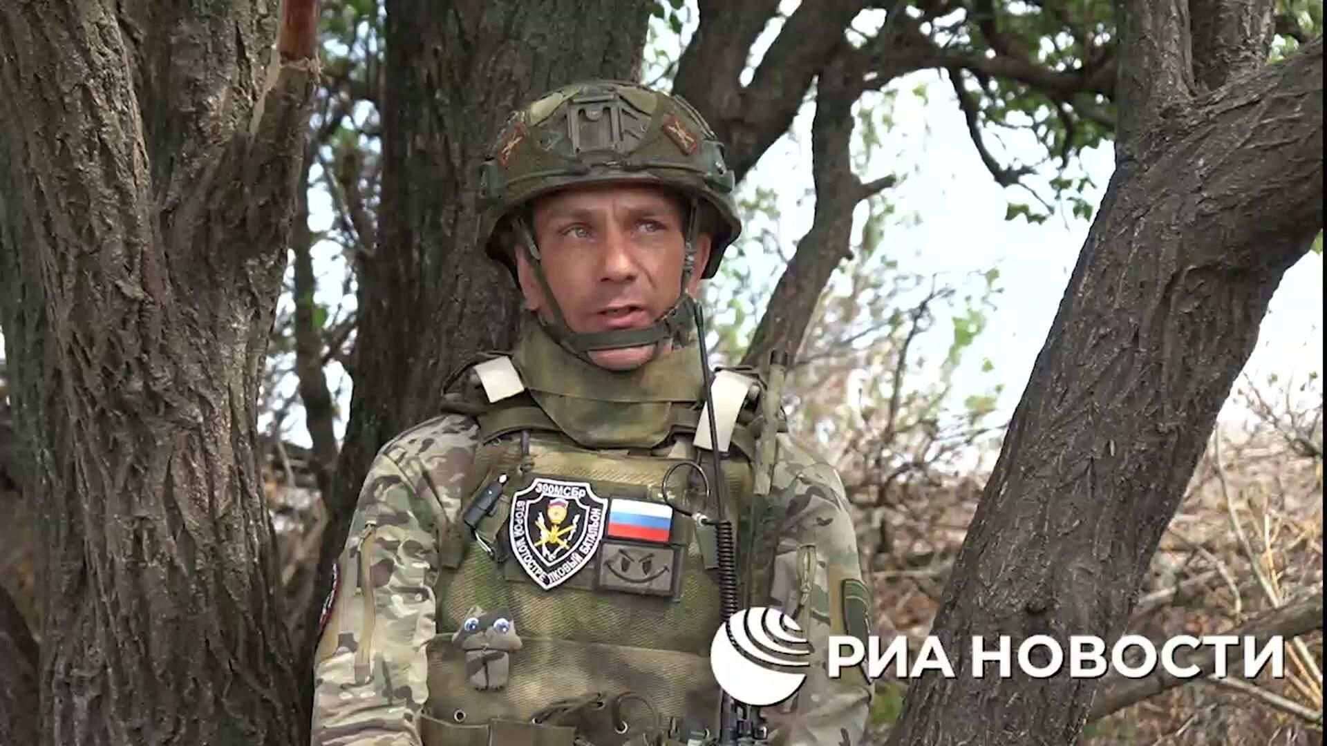 Боец с позывным Кент: Во время штурма Ульяновки был уничтожен танк и несколько бронемашин ВСУ Боец с позывным Кент: Во время штурма Ульяновки был уничтожен танк и несколько бронемашин ВСУ - РИА Новости, 1920, 16.06.2025