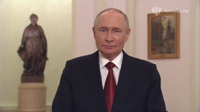 Владимир Путин поздравил Артек со 100-летним юбилеем Владимир Путин поздравил Артек со 100-летним юбилеем - РИА Новости, 1920, 16.06.2025