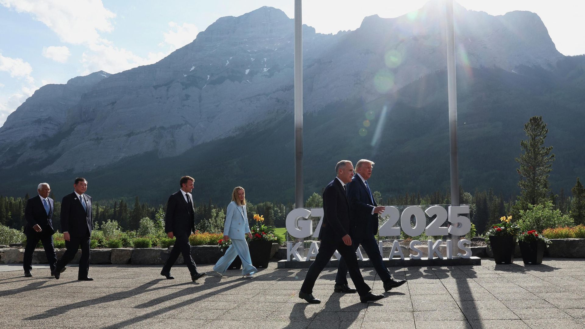 Президент США Дональд Трамп во время саммита G7 - РИА Новости, 1920, 17.06.2025