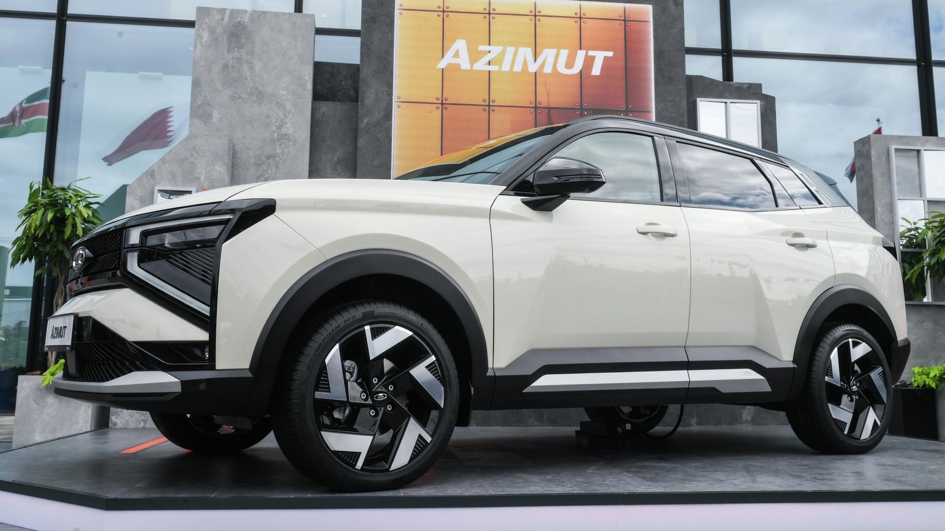 Презентация автомобиля Azimut на стенде АвтоВАЗа на ПМЭФ-2025 Презентация автомобиля Azimut на стенде АвтоВАЗа на ПМЭФ-2025 - РИА Новости, 1920, 18.06.2025