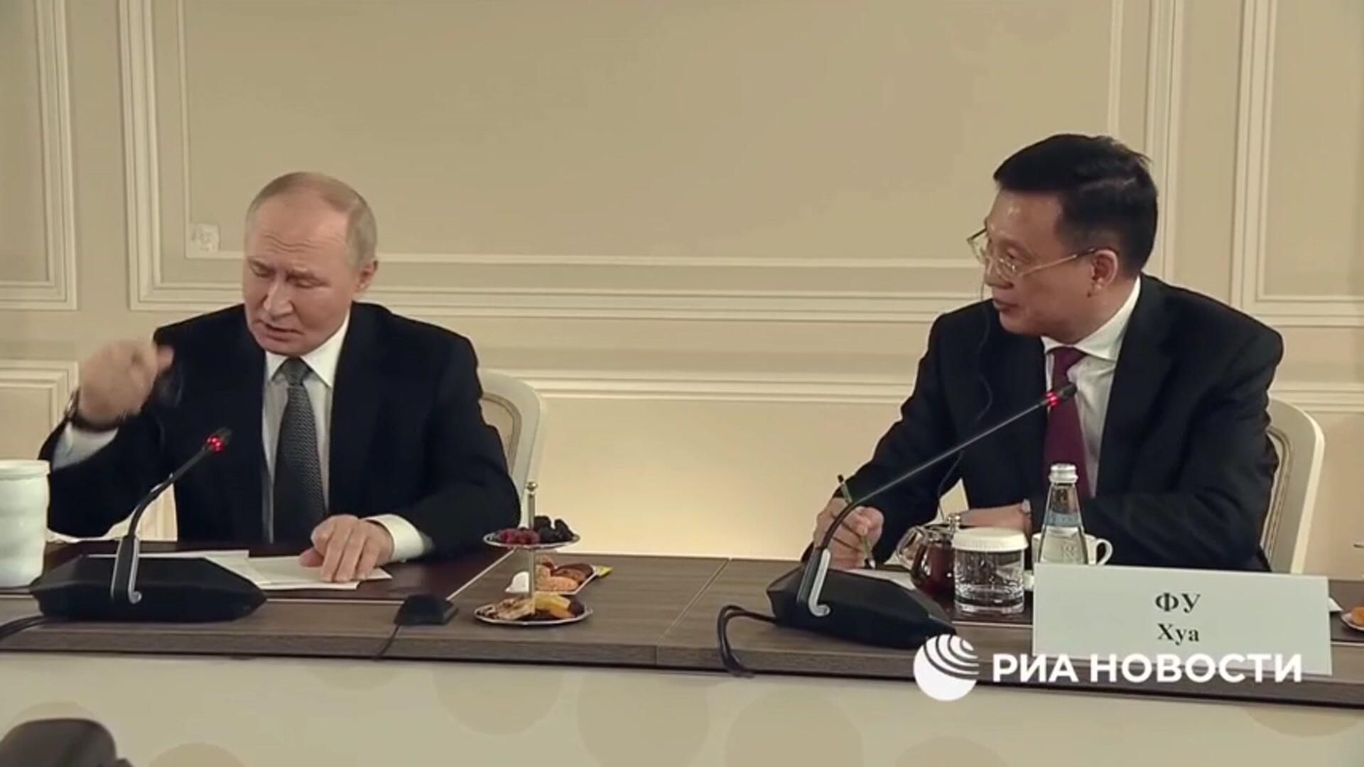 Путин о своей внучке, которая учит китайский Путин о своей внучке, которая учит китайский - РИА Новости, 1920, 18.06.2025