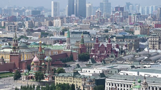 Панорама Москвы с дома на Котельнической набережной в Москве
