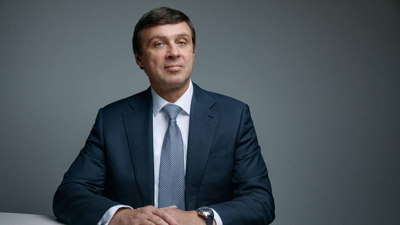 Председатель совета директоров АО ОХК Уралхим Димитрий Татьянин Председатель совета директоров АО ОХК Уралхим Димитрий Татьянин - РИА Новости, 1920, 20.06.2025