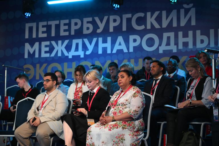 ПМЭФ-2025. Россия и арабский мир - новые центры принятия решений на мировой арене ПМЭФ-2025. Россия и арабский мир - новые центры принятия решений на мировой арене