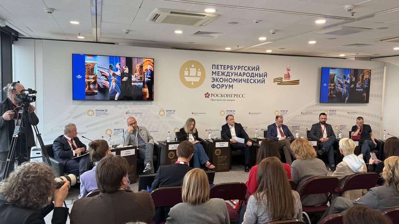 Цифровые платформы и роль медиа обсудили на сессии Baltic Weekend на ПМЭФ-2025 - РИА Новости, 1920, 21.06.2025