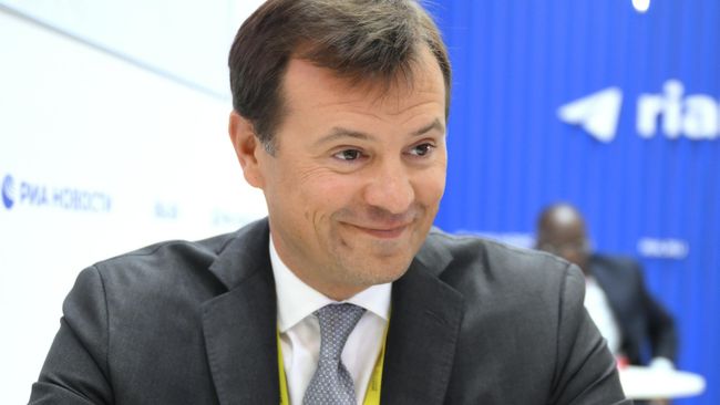 Председатель совета директоров, Центра развития перспективных технологий (ЦРПТ) Михаил Дубин на ПМЭФ-2025
