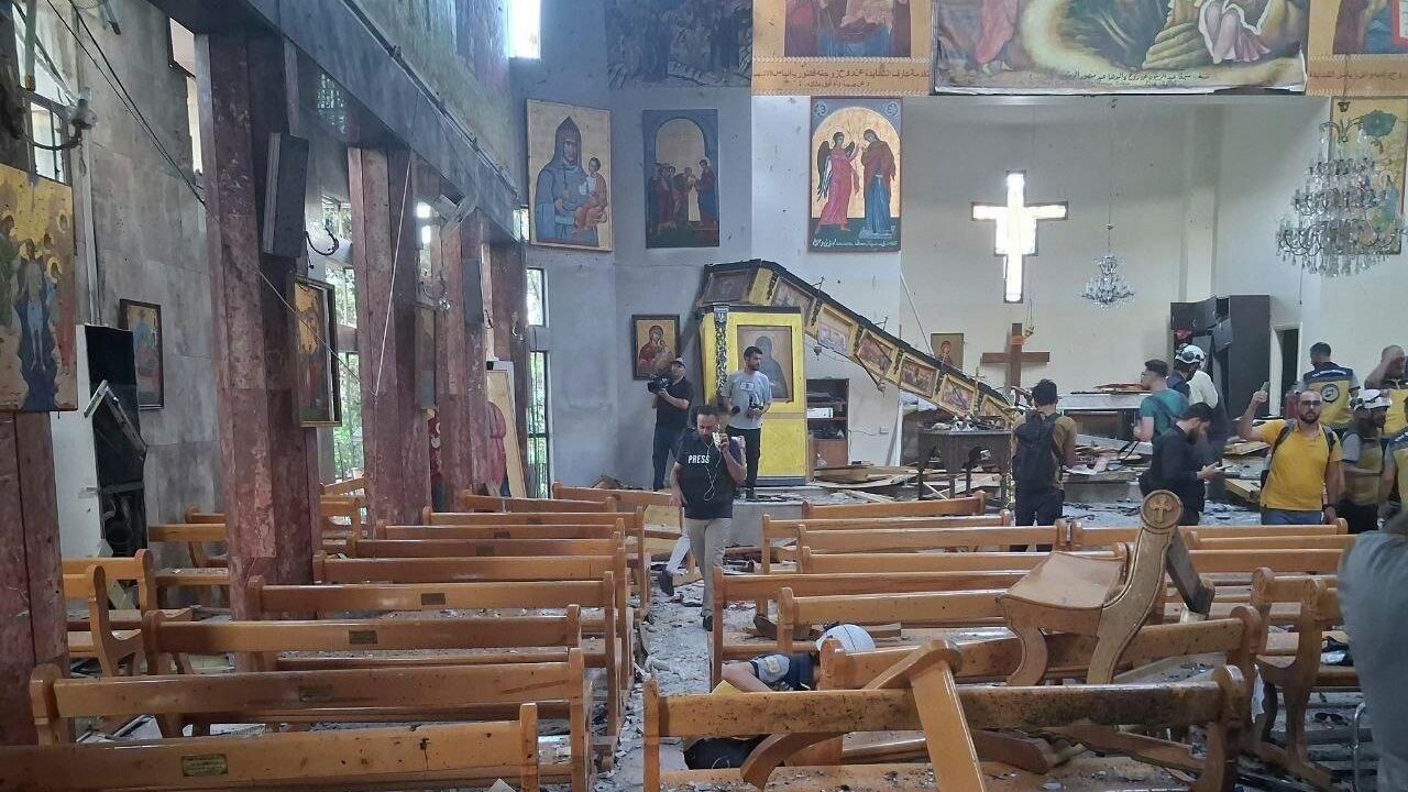 На месте взрыва в церкви в районе Дувейла в Дамаске, Сирия На месте взрыва в церкви в районе Дувейла в Дамаске, Сирия - РИА Новости, 1920, 22.06.2025