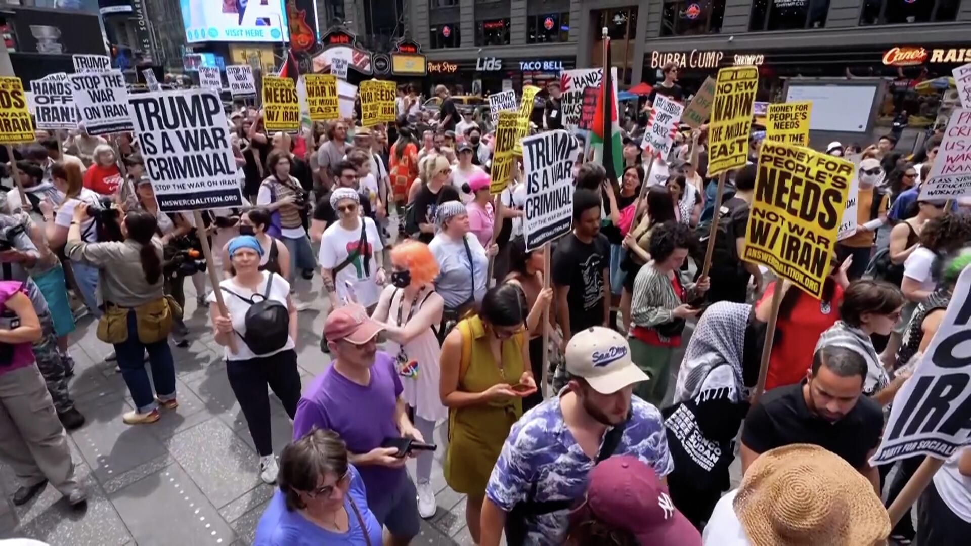 Руки прочь от Ирана: антивоенные митинги в США Руки прочь от Ирана: антивоенные митинги в США - РИА Новости, 1920, 23.06.2025