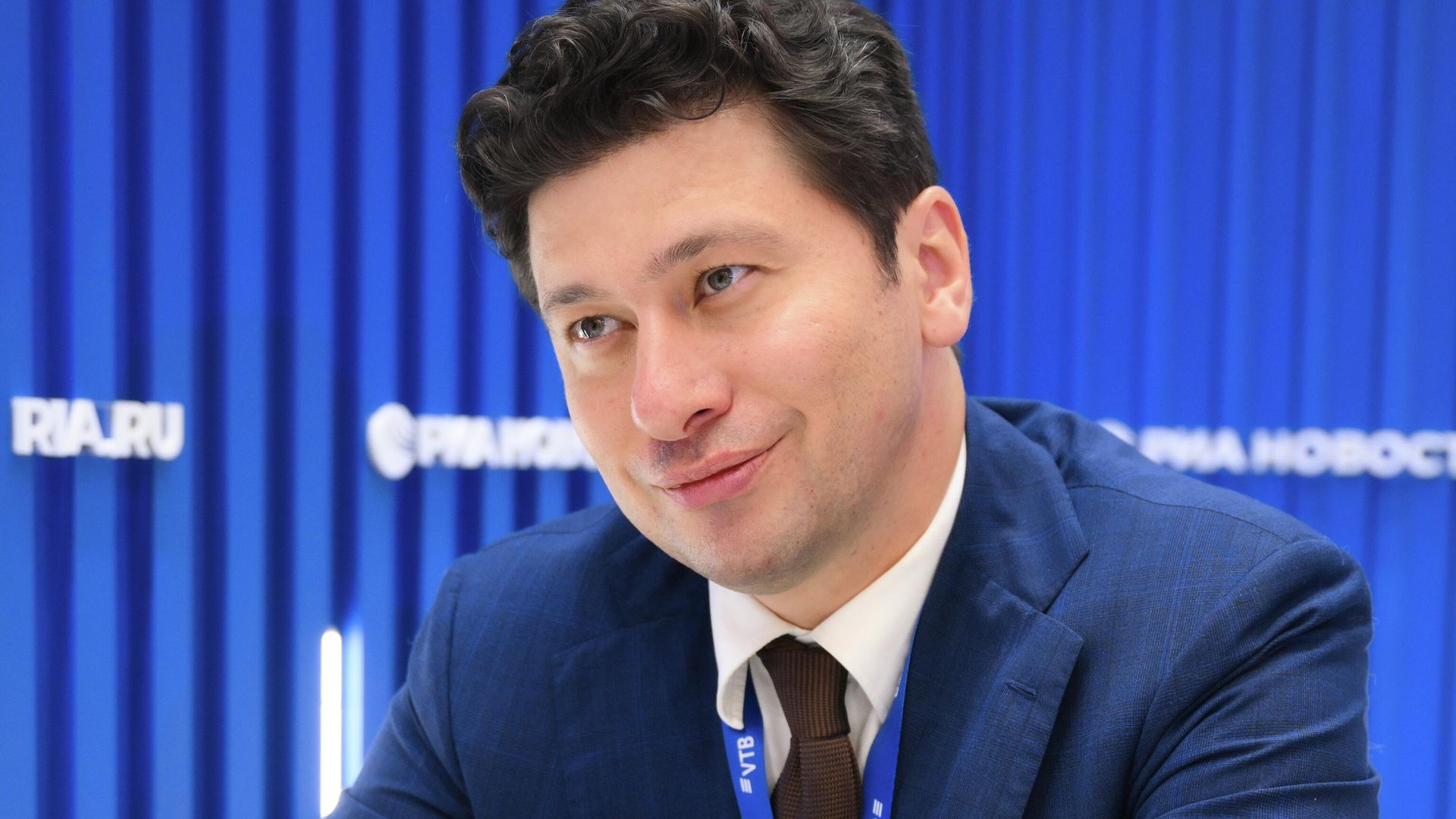 Начальник управления продаж инвестиционных продуктов Private Banking и Привилегии ВТБ Асланбек Начоев Начальник управления продаж инвестиционных продуктов Private Banking и Привилегии ВТБ Асланбек Начоев - РИА Новости, 1920, 23.06.2025