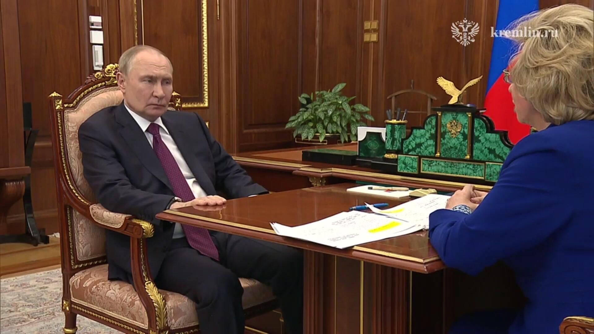 Путин на встрече с уполномоченным по правам человека Татьяной Москальковой Путин на встрече с уполномоченным по правам человека Татьяной Москальковой - РИА Новости, 1920, 24.06.2025