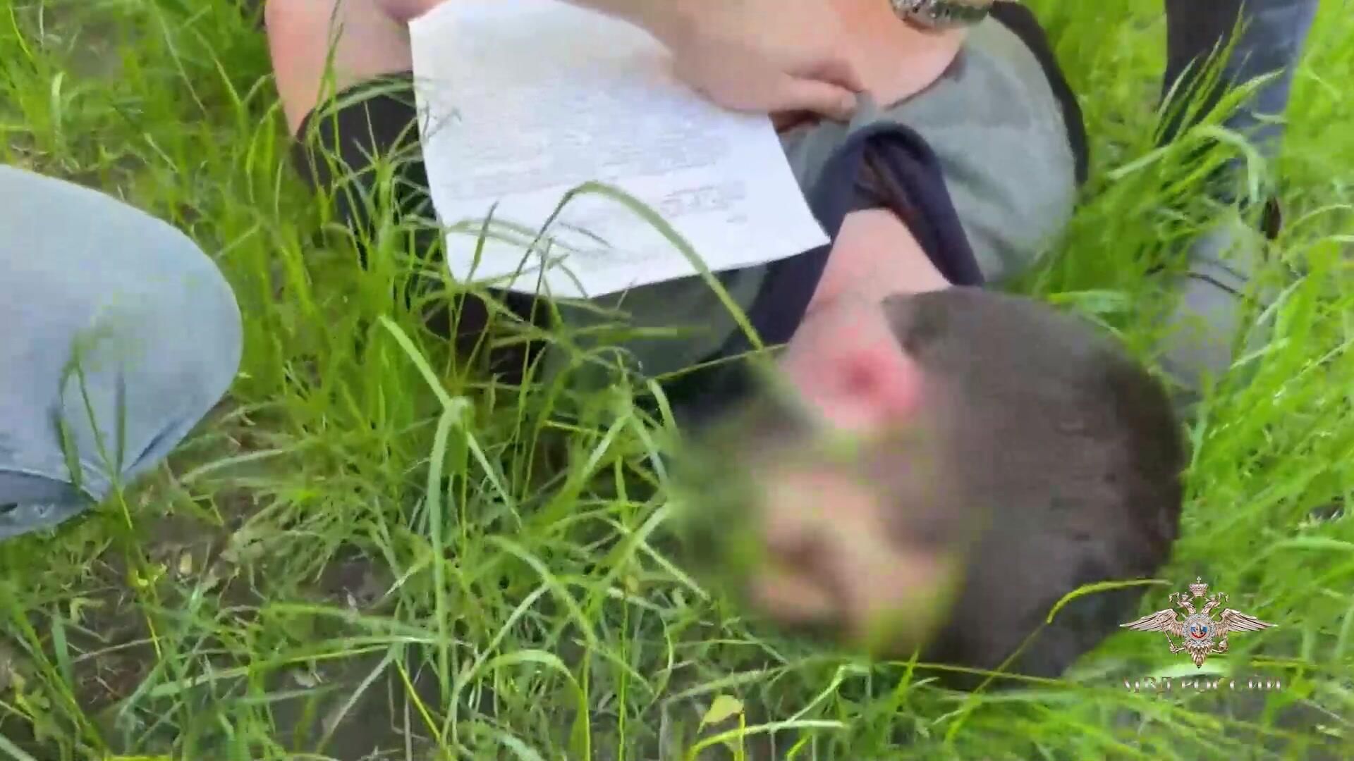 Задержание группы мошенников, которые украли свыше 20 млн рублей Задержание группы мошенников, которые украли свыше 20 млн рублей - РИА Новости, 1920, 26.06.2025