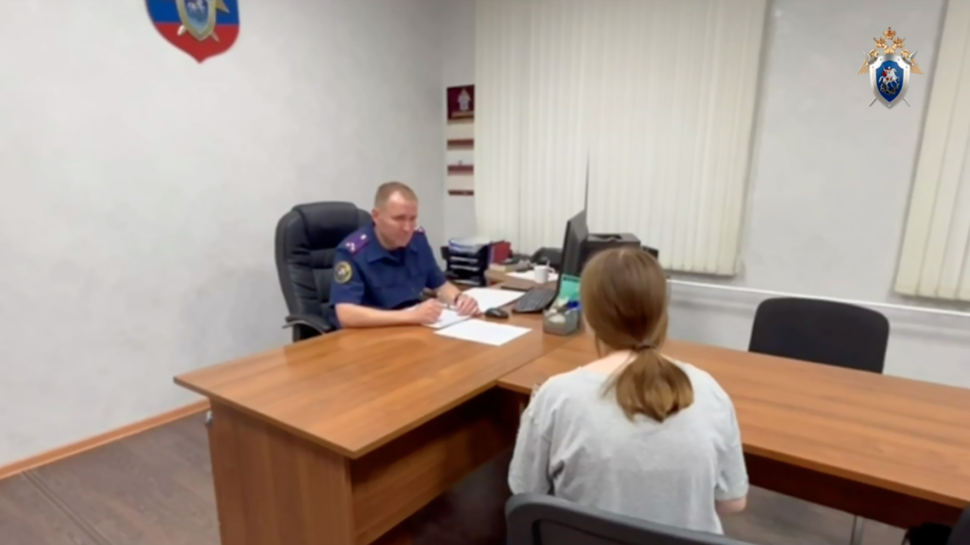 Допрос жительницы Камышловского района Свердловской области, которой предъявлено обвинение в убийстве двухмесячной дочери Допрос жительницы Камышловского района Свердловской области, которой предъявлено обвинение в убийстве двухмесячной дочери - РИА Новости, 1920, 26.06.2025
