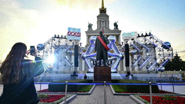 Московский выпускной 2025 на ВДНХ Московский выпускной 2025 на ВДНХ