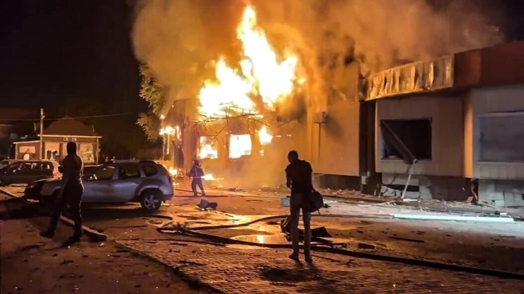 Последствия атаки ВСУ на Ворошиловский район Донецка Последствия атаки ВСУ на Ворошиловский район Донецка - РИА Новости, 1920, 01.07.2025