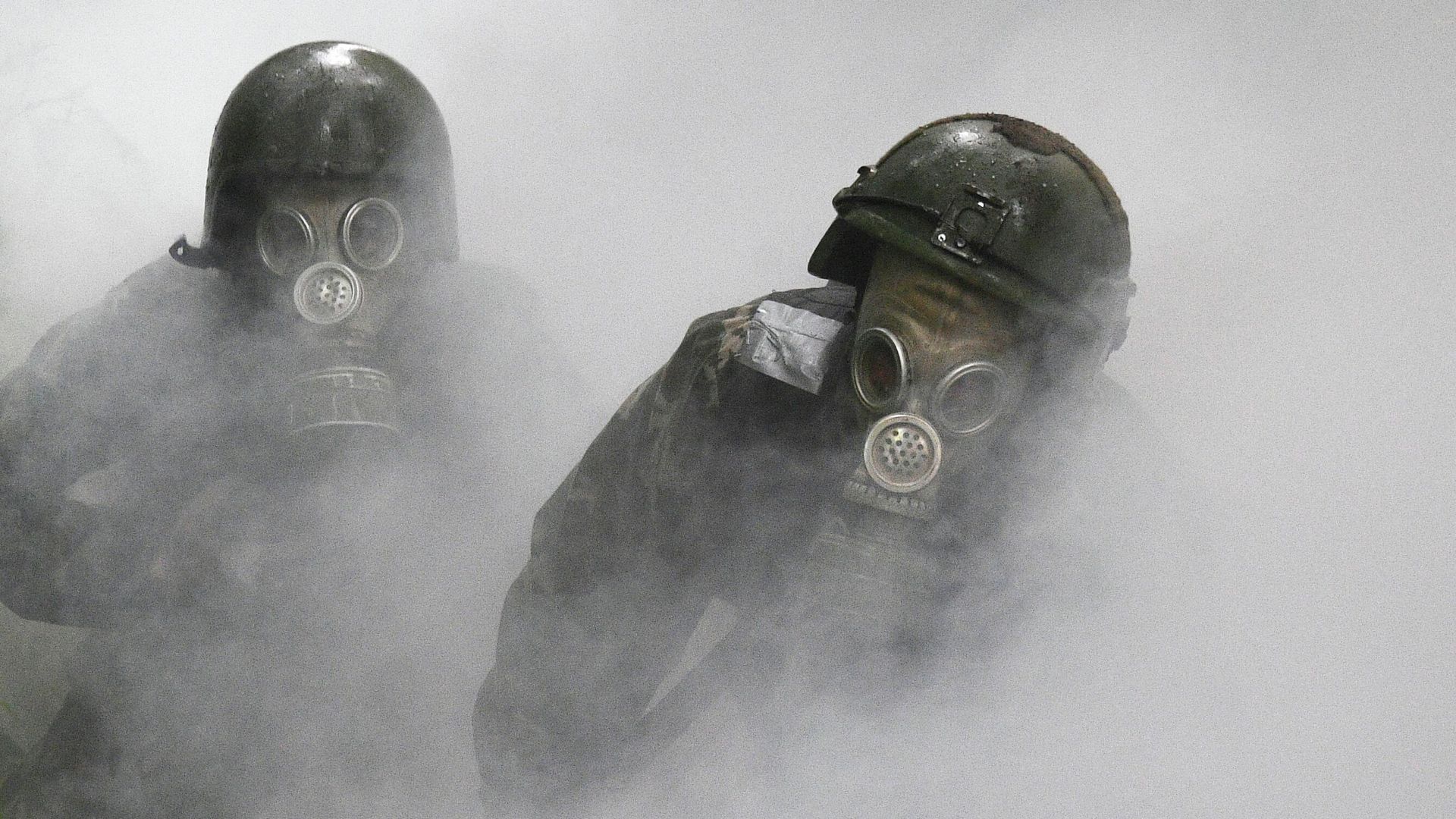 Военные в противогазах Военные в противогазах - РИА Новости, 1920, 10.07.2025