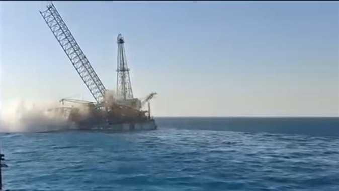 Морская буровая установка затонула в Суэцком заливе Морская буровая установка затонула в Суэцком заливе - РИА Новости, 1920, 01.07.2025