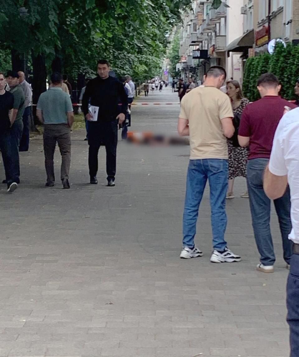 Обстановка на месте нападения на сотрудников ДПС в Нальчике, Кабардино-Балкария Обстановка на месте нападения на сотрудников ДПС в Нальчике, Кабардино-Балкария - РИА Новости, 1920, 05.07.2025