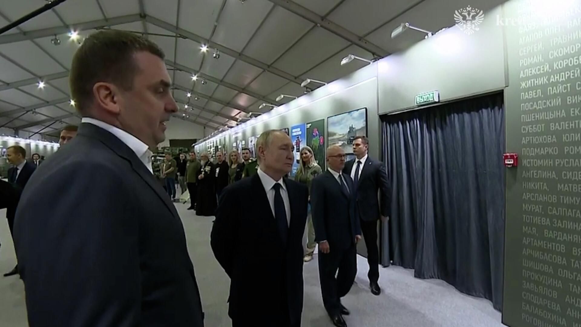 Путин на выставке Народного фронта Все для Победы! Путин на выставке Народного фронта Все для Победы! - РИА Новости, 1920, 06.07.2025