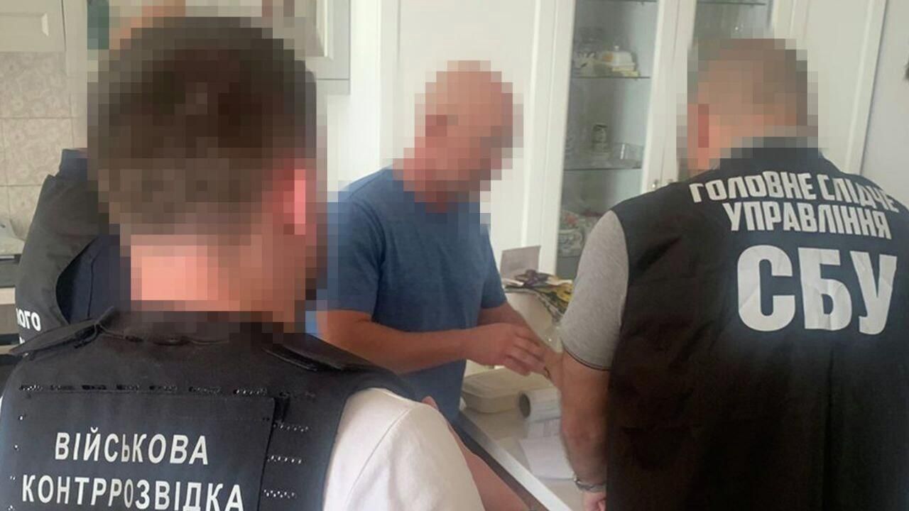 Задержание бывшего главы одного из департаментов минобороны по подозрению в присвоении 2,2 миллиона долларов на закупках для ВСУ - РИА Новости, 1920, 07.07.2025