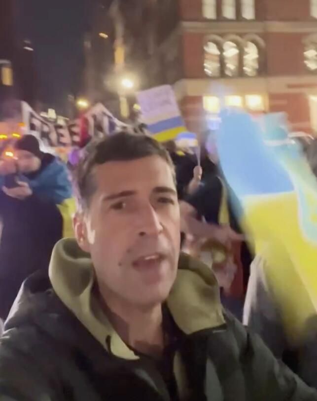 Макс Покровский* с флагом Украины Макс Покровский* с флагом Украины - РИА Новости, 1920, 07.07.2025