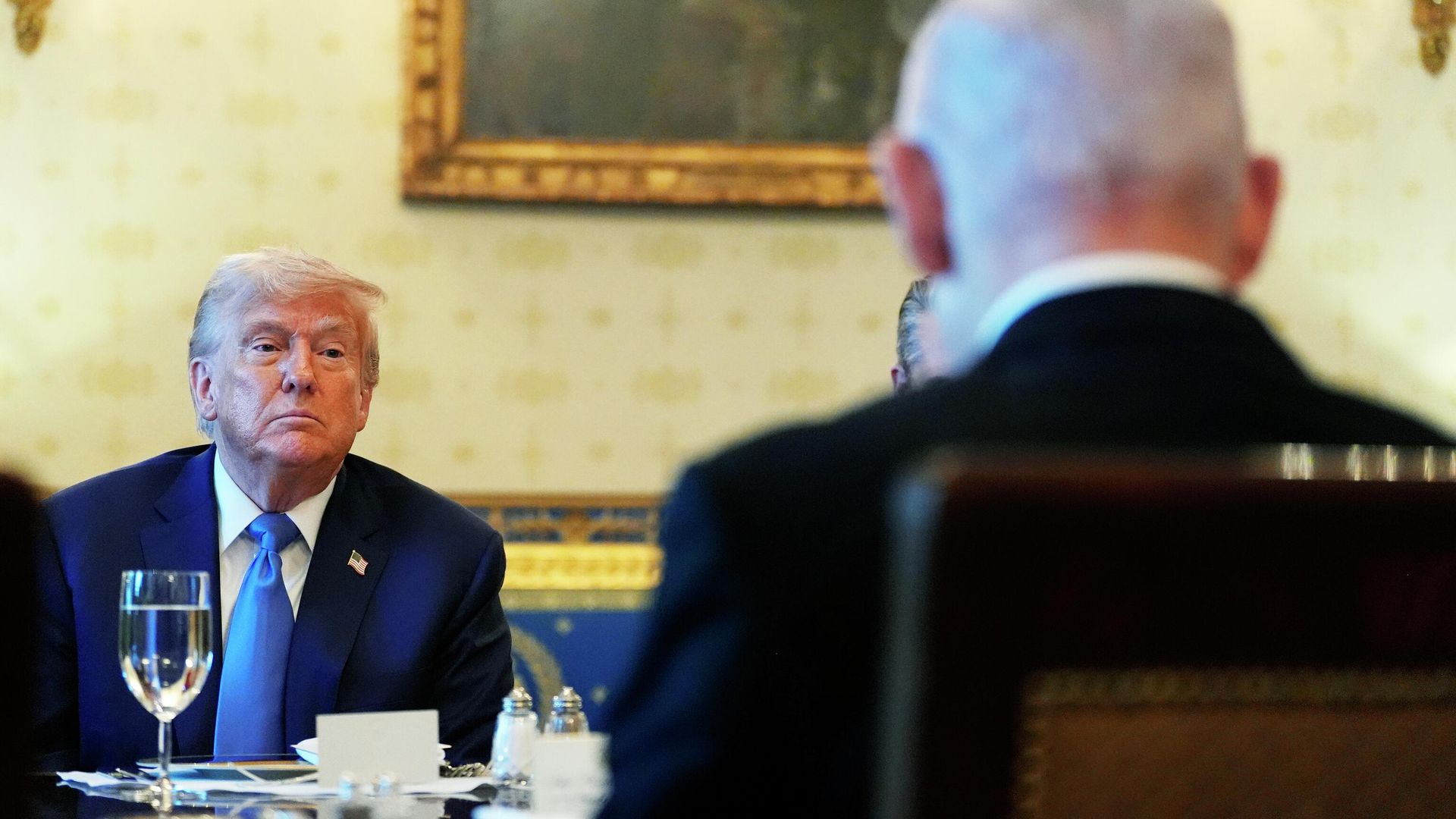 Президент США Дональд Трамп во время встречи с премьером Израиля Биньямином Нетаньяху. 7 июля 2025 Президент США Дональд Трамп во время встречи с премьером Израиля Биньямином Нетаньяху. 7 июля 2025 - РИА Новости, 1920, 08.07.2025