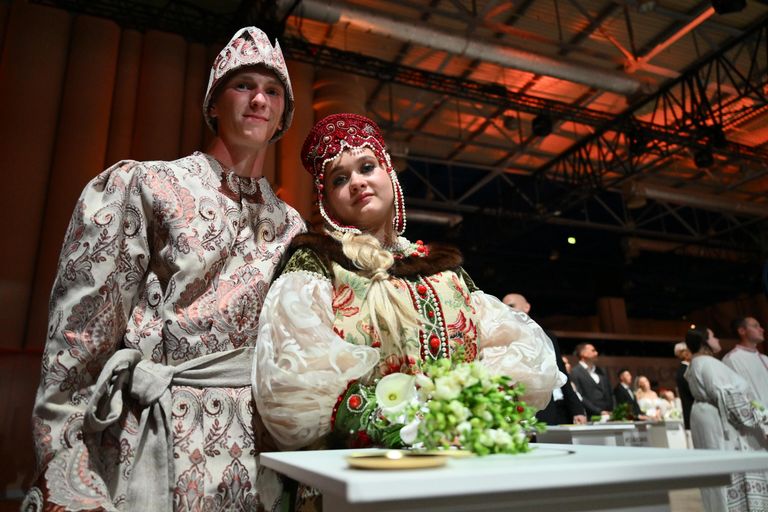 Второй Всероссийский свадебный фестиваль Россия. Соединяя сердца Второй Всероссийский свадебный фестиваль Россия. Соединяя сердца