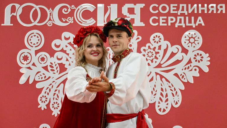 Участники Всероссийского свадебного фестиваля Россия. Соединяя сердца в Москве Участники Всероссийского свадебного фестиваля Россия. Соединяя сердца в Москве