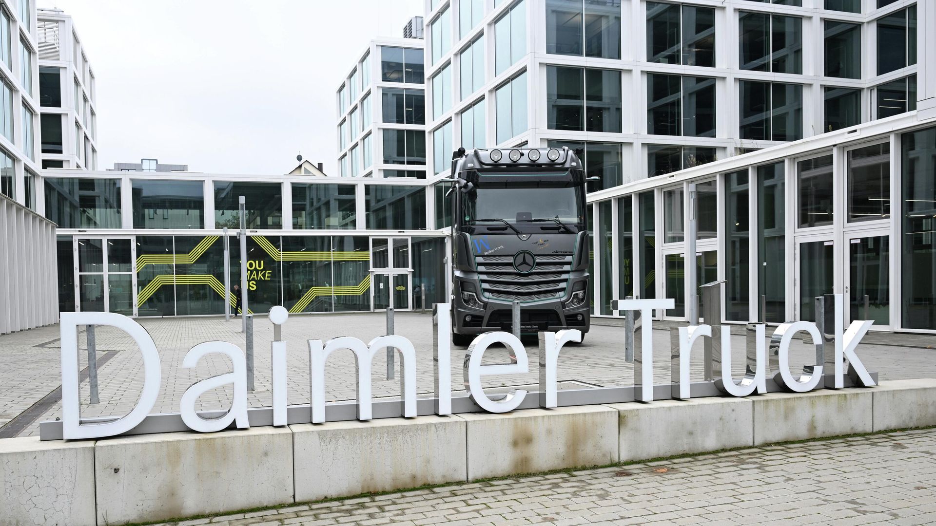 Штаб-квартира автоконцерна Daimler Truck - РИА Новости, 1920, 08.07.2025
