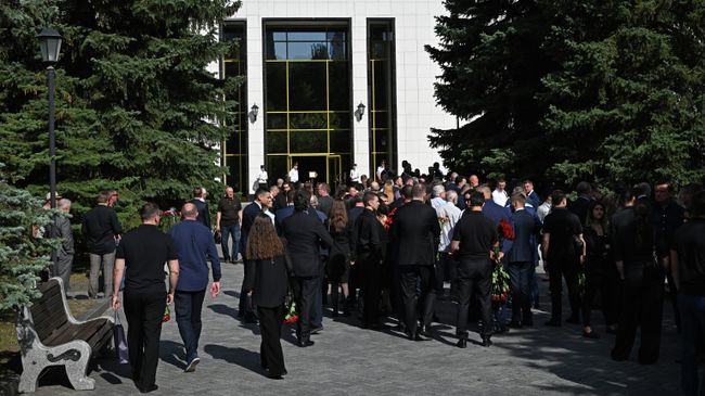 Прощание с бывшим министром транспорта Романом Старовойтом 