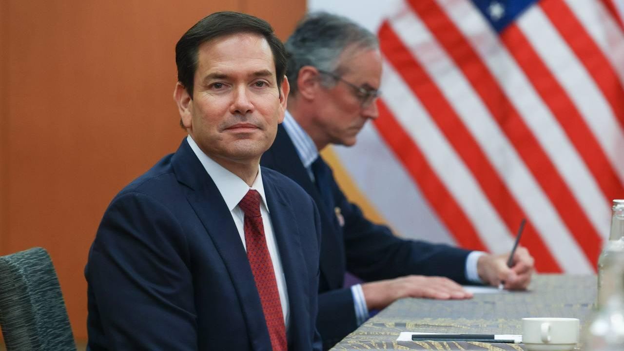 Госсекретарь США Марко Рубио во время встречи с Министром иностранных дел РФ Сергеем Лавровом в Куала-Лумпуре Госсекретарь США Марко Рубио во время встречи с Министром иностранных дел РФ Сергеем Лавровом в Куала-Лумпуре - РИА Новости, 1920, 10.07.2025