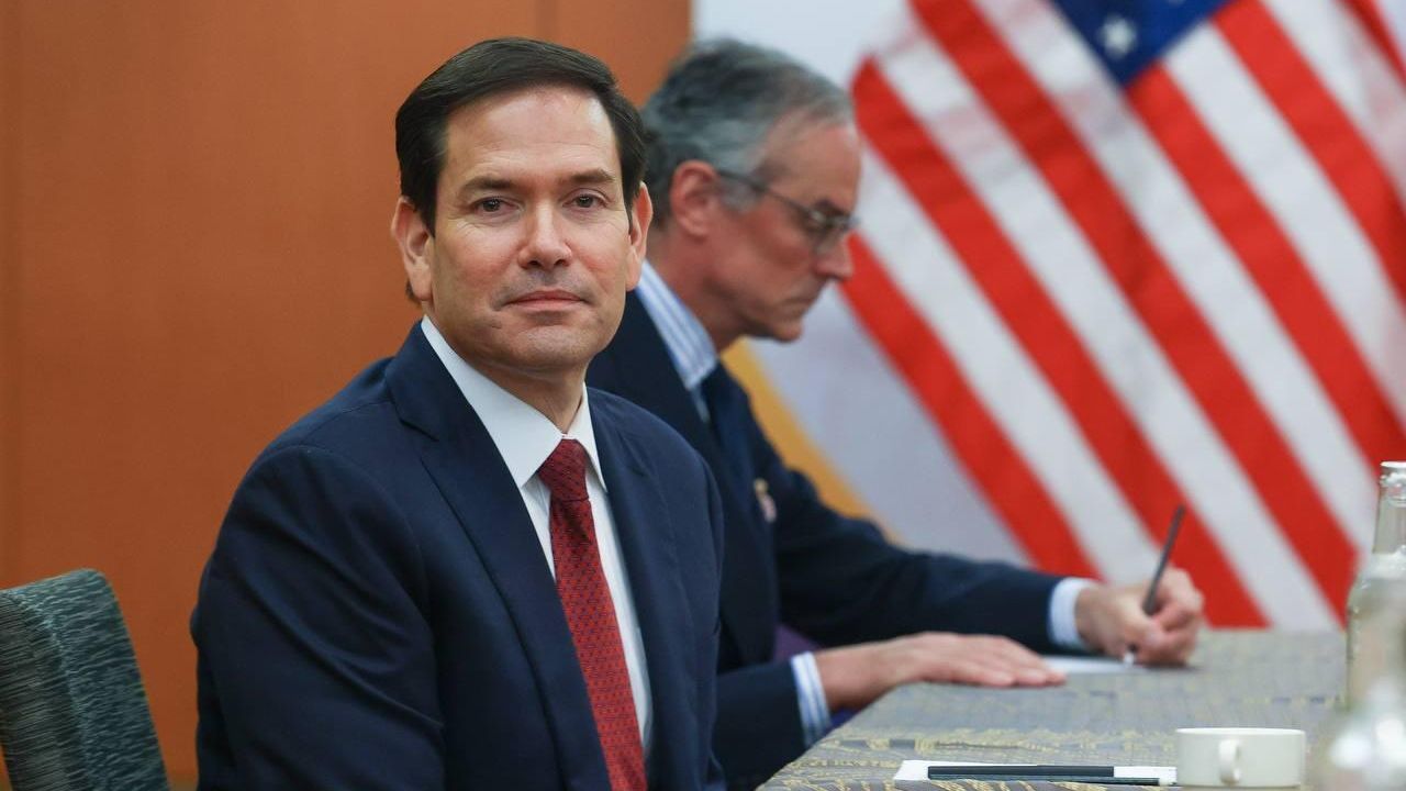 Госсекретарь США Марко Рубио во время встречи с Министром иностранных дел РФ Сергеем Лавровом в Куала-Лумпуре Госсекретарь США Марко Рубио во время встречи с Министром иностранных дел РФ Сергеем Лавровом в Куала-Лумпуре - РИА Новости, 1920, 10.07.2025