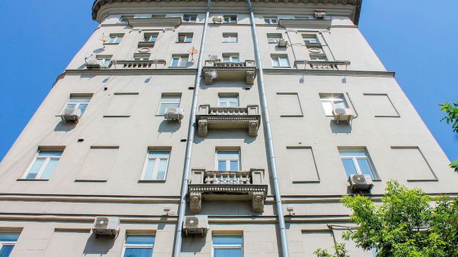 Дом 42/20 на улице Земляной Вал в Москве