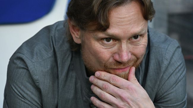 Валерий Карпин
