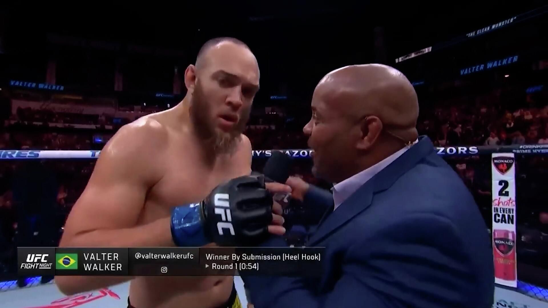 Бразильский боец UFC признался в любви к России после победы Бразильский боец UFC признался в любви к России после победы - РИА Новости, 1920, 13.07.2025