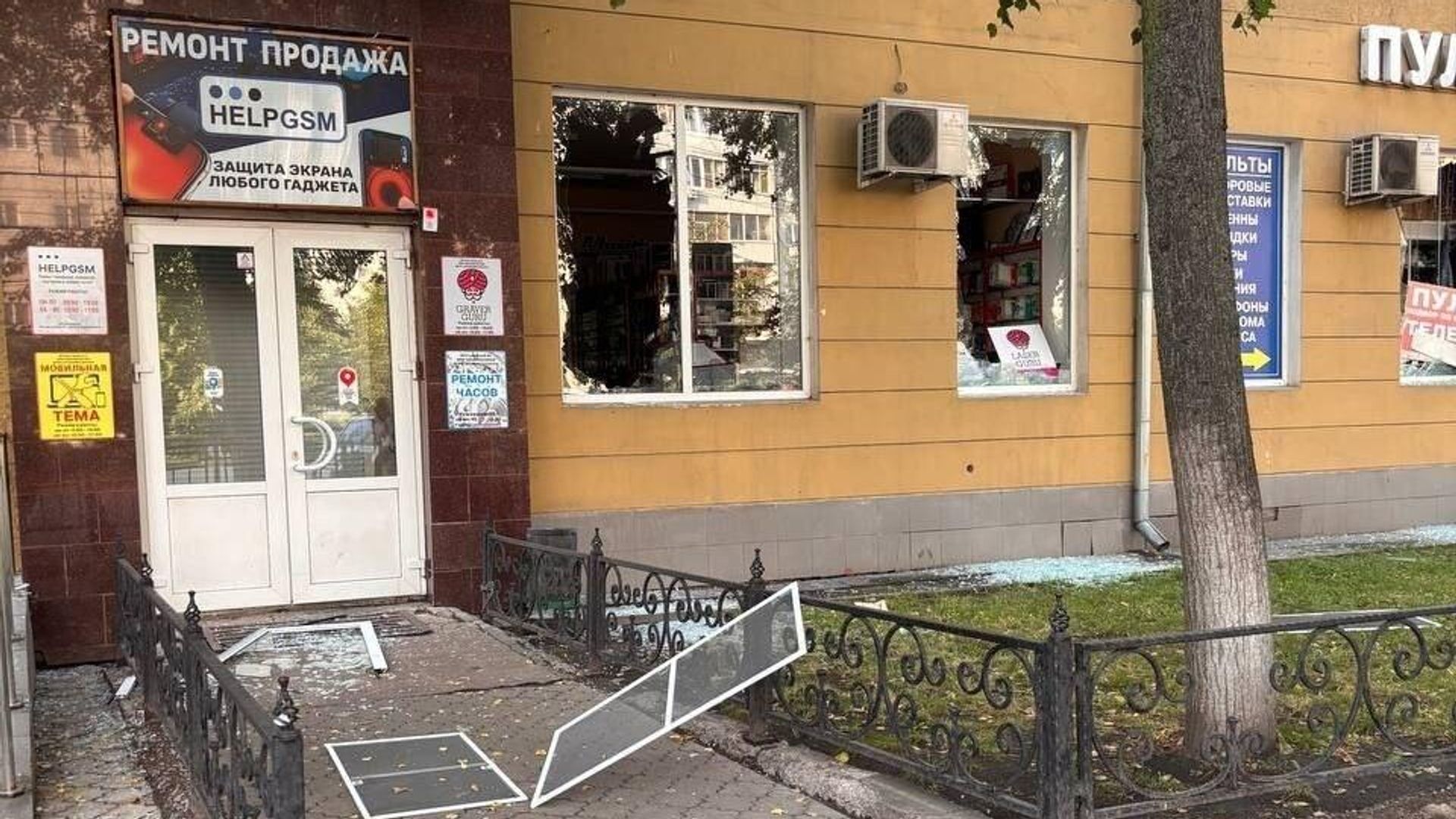 Последствия атаки со стороны ВСУ в Воронежской области. 15 июля 2025 Последствия атаки со стороны ВСУ в Воронежской области. 15 июля 2025 - РИА Новости, 1920, 15.07.2025