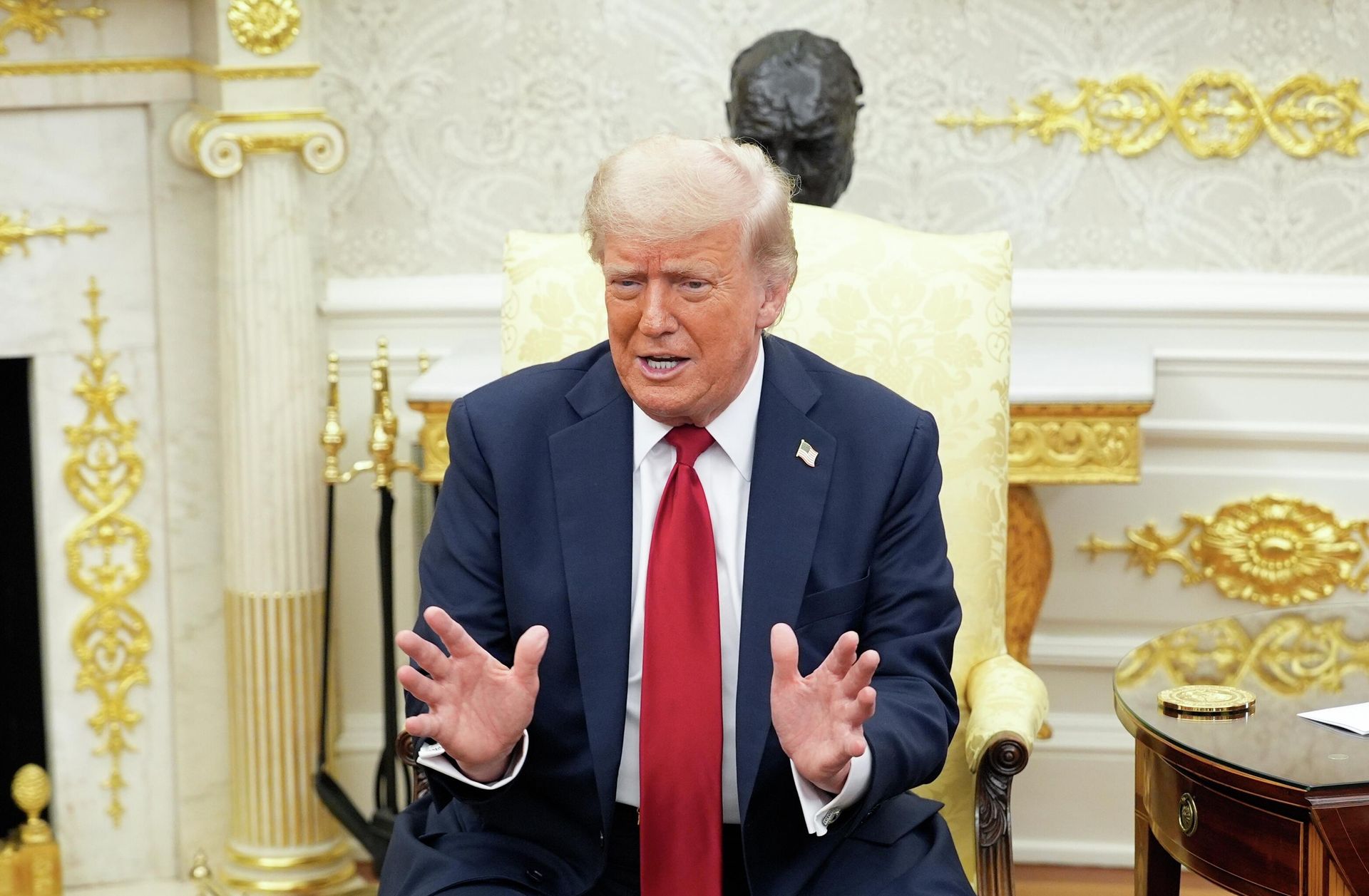 Президент США Дональд Трамп во время встречи в Вашингтоне с генеральным секретарем НАТО Марком Рютте - РИА Новости, 1920, 16.07.2025