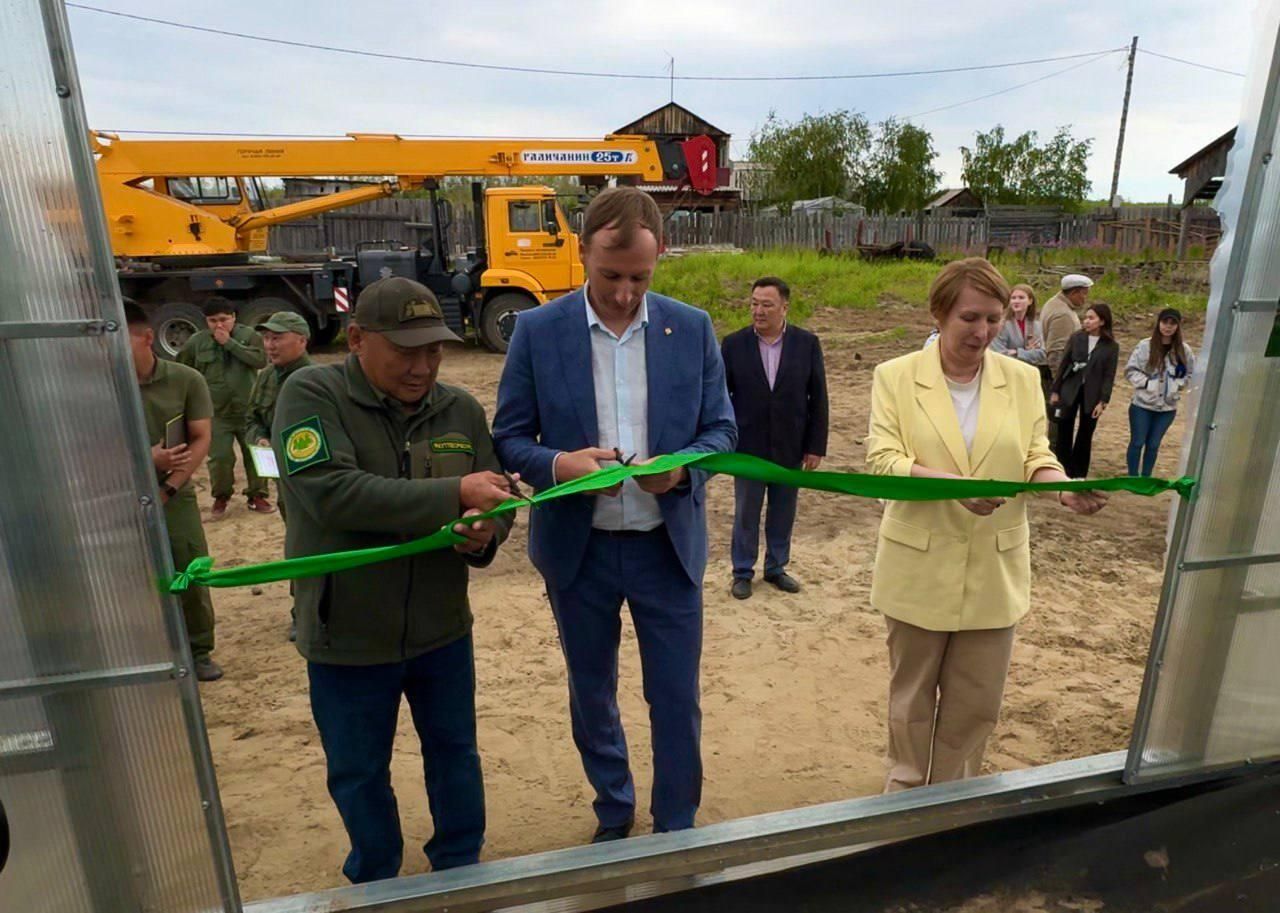 В Якутии открыли лесопитомник на 500 тысяч саженцев В Якутии открыли лесопитомник на 500 тысяч саженцев - РИА Новости, 1920, 15.07.2025
