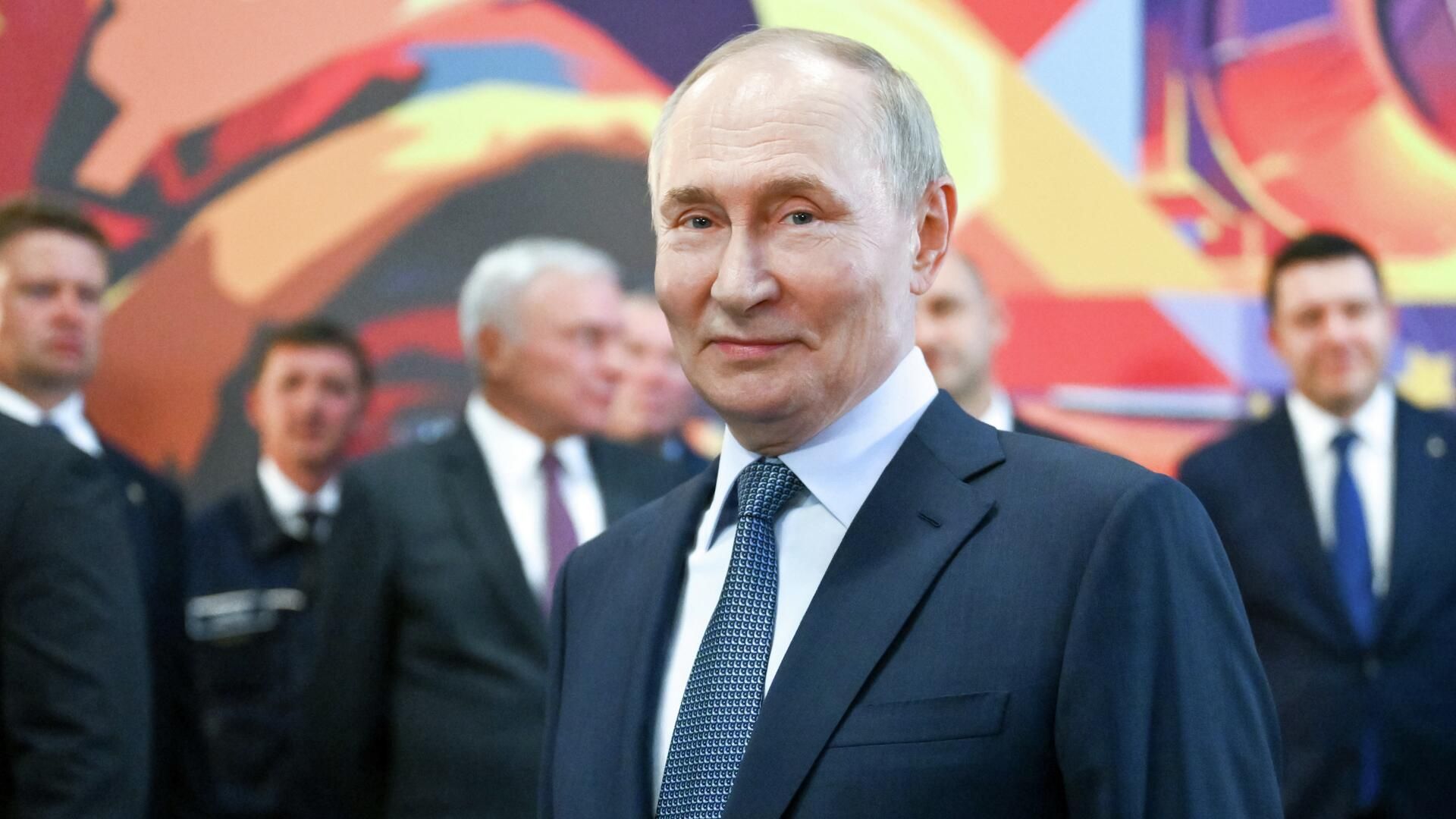 Путин: Нет в жизни большего счастья, чем дети Путин: Нет в жизни большего счастья, чем дети - РИА Новости, 1920, 16.07.2025