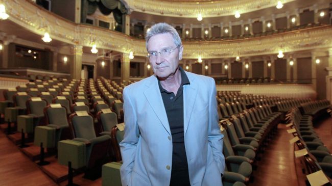 Композитор Давид Тухманов перед премьерой своей оперы Царица, которая состоялась на сцене Большого театра