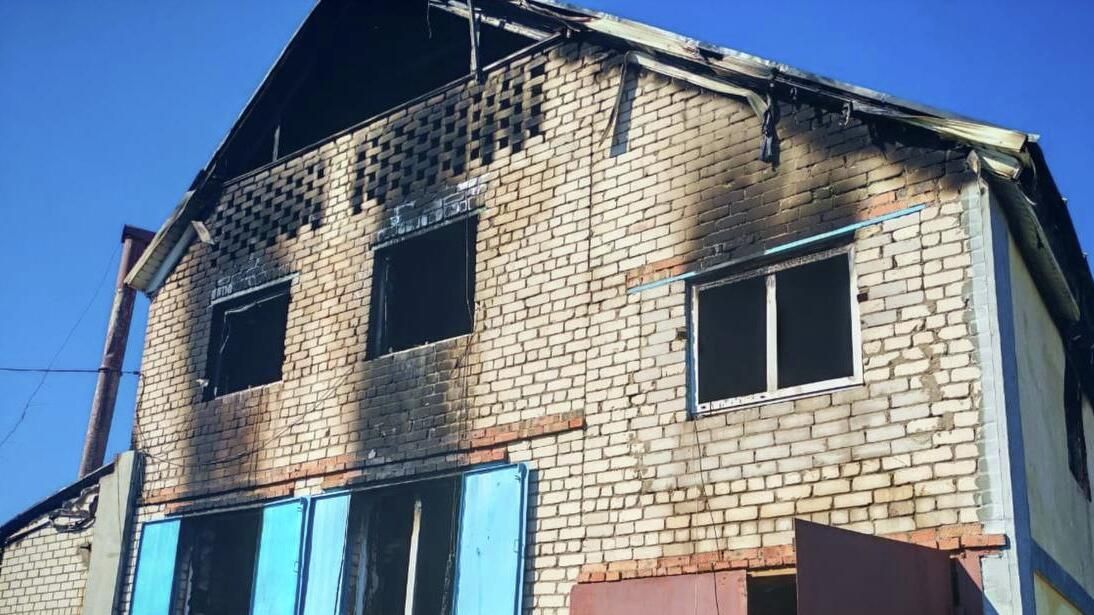 Последствия пожара в частном жилом доме в Волжском районе Самарской области. 19 июля 2025 Последствия пожара в частном жилом доме в Волжском районе Самарской области. 19 июля 2025 - РИА Новости, 1920, 19.07.2025