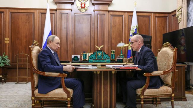 Президент Владимир Путин встретился с главой Удмуртской Республики Александром Бречаловым