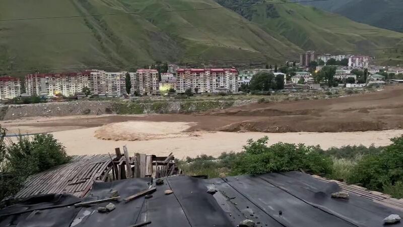 Сход селевых масс по Герхожан-суу - РИА Новости, 1920, 02.08.2025